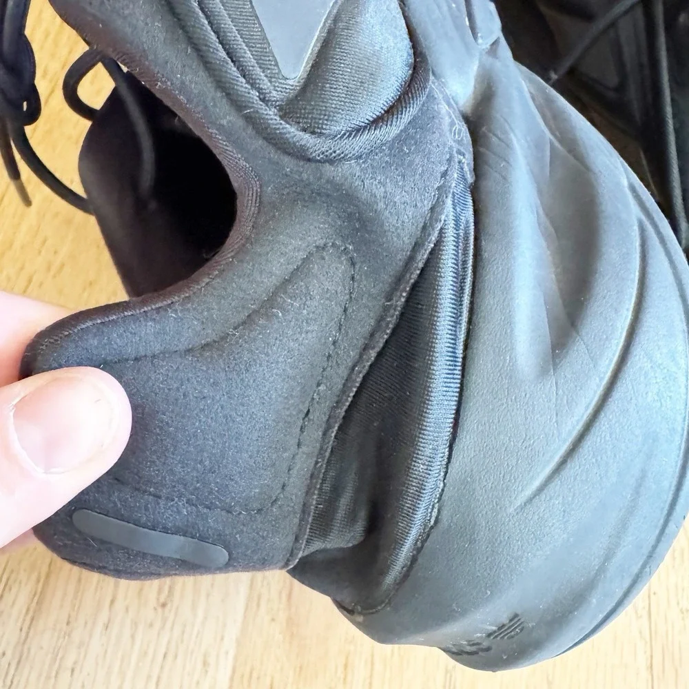 Adidas Ozelia 